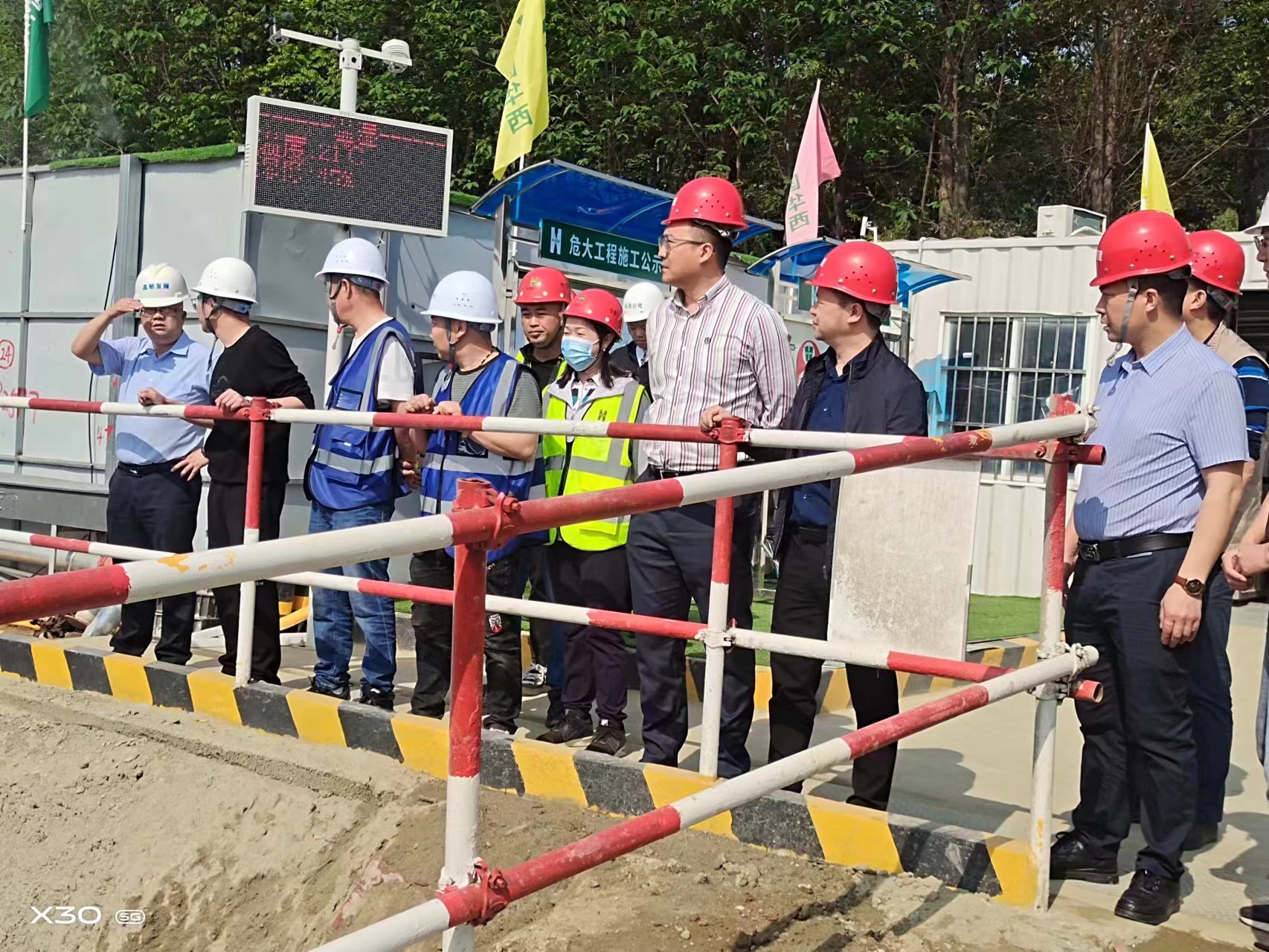 2dc95a608cca7df304644f010516416.jpg 2dc95a608cca7df304644f010516416.jpg