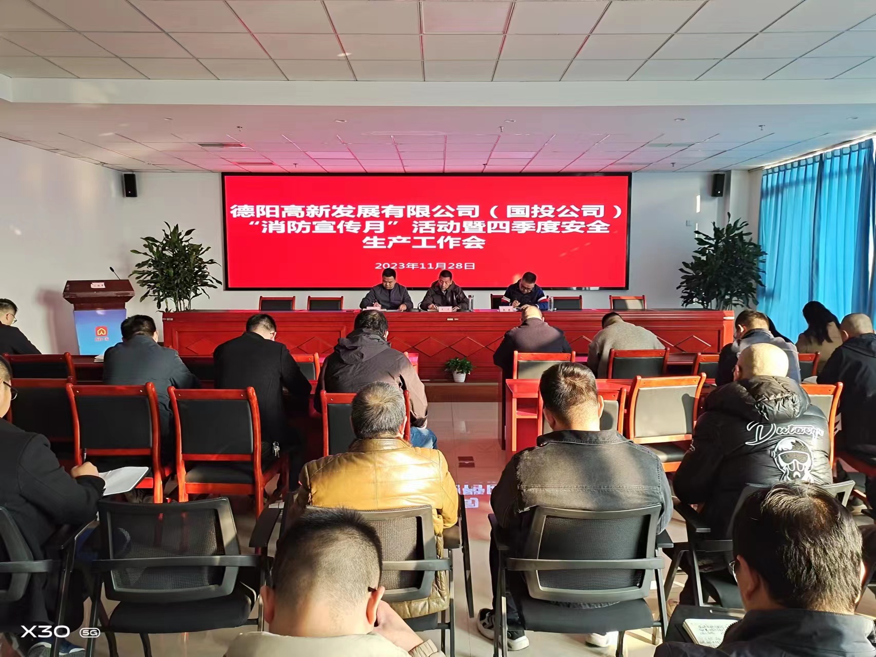 820cb0e7ebf63f4bbb57152646692fb.jpg 820cb0e7ebf63f4bbb57152646692fb.jpg